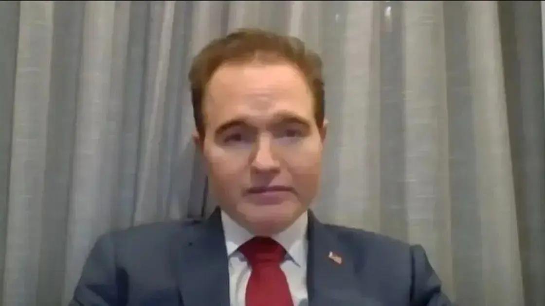 Advogado de Trump critica Gilmar Mendes após operação no Rio de Janeiro