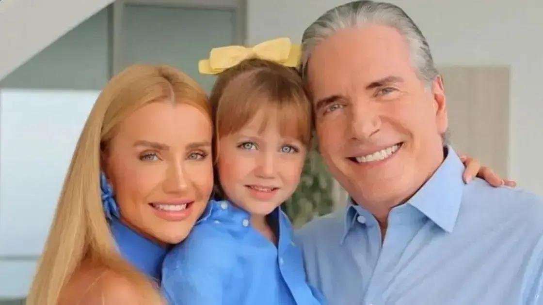 Ana Paula Siebert defende foto com filha após críticas nas redes sociais