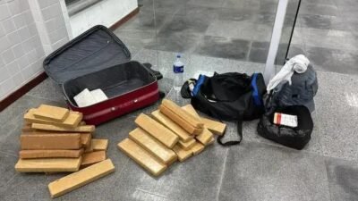 Apreensão de mais de 34 Kg de drogas em abordagem na BR-116