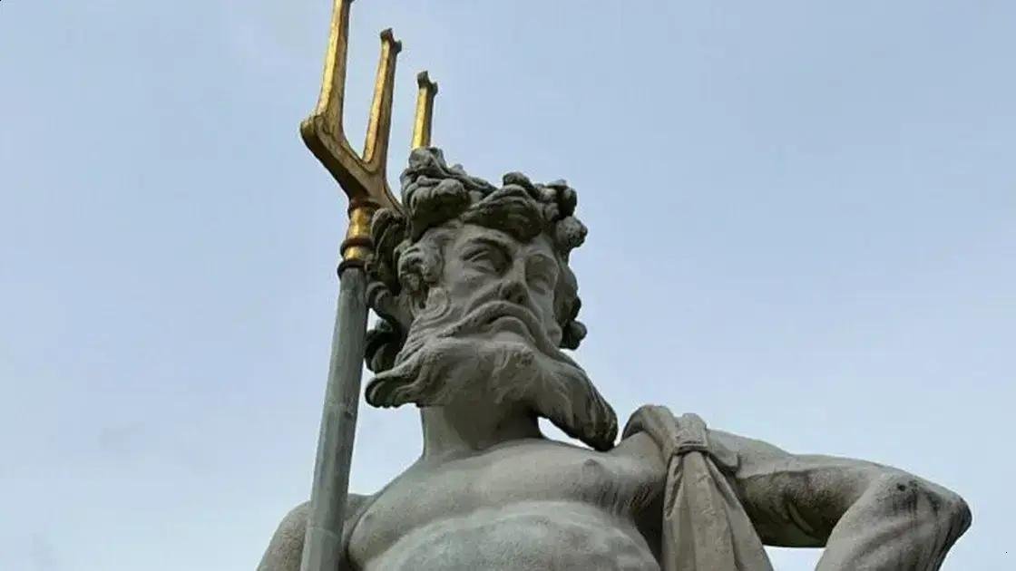 Bastidores da política e as polêmicas de Salvador: O Rei das Águas