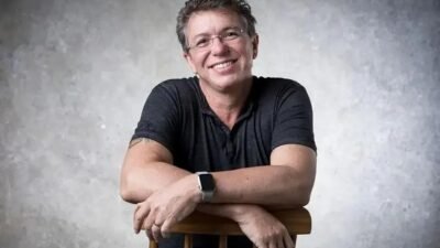 Boninho defende paternidade após críticas de Narcisa em programa