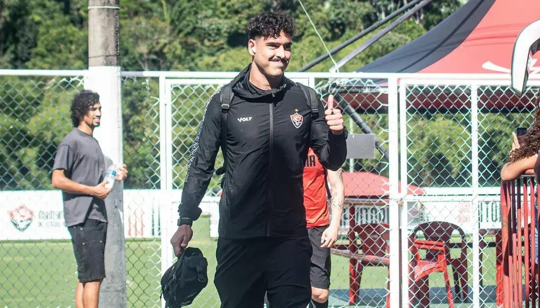 Botafogo cobra R$ 4 milhões do Vitória por escalar Lucas Halter sem acordo