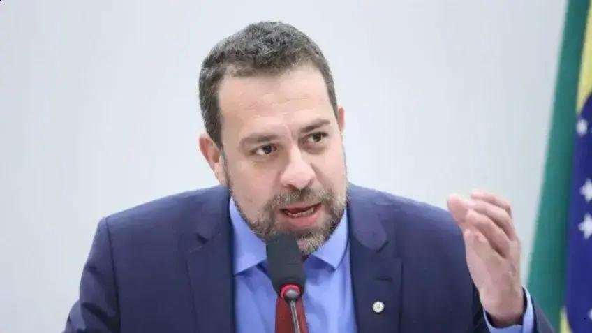 Boulos critica governadores sobre intervenção estrangeira na segurança pública
