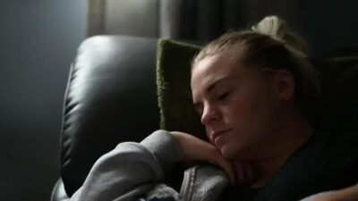 Cochilos: o que especialistas dizem sobre essa prática e suas recomendações