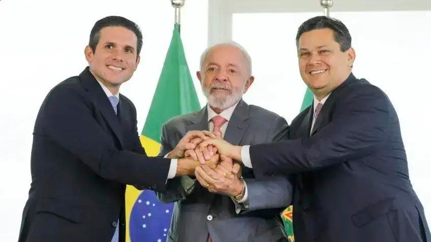 Congresso aprova crédito de R$ 42 bilhões para Bolsa Família