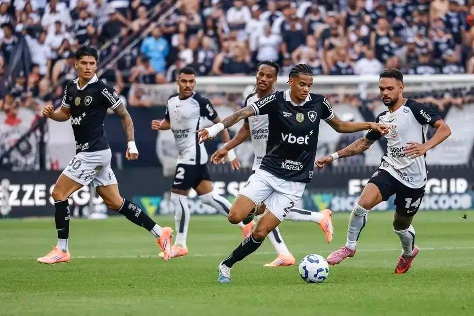 Corinthians e Botafogo empatam em confronto emocionante que pode mudar a tabela