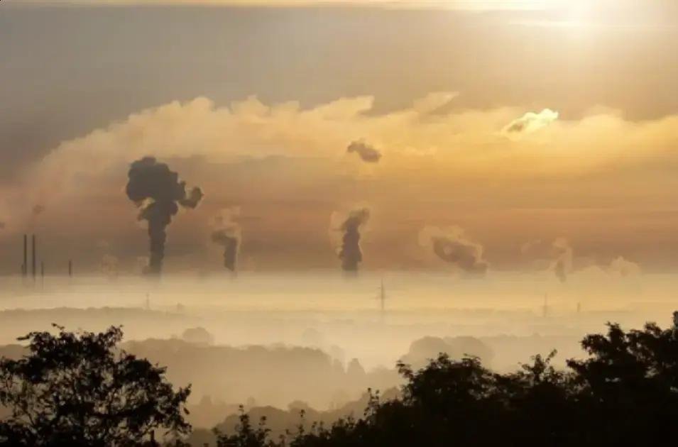 Crescimento econômico impulsiona aumento das emissões de gases em países emergentes