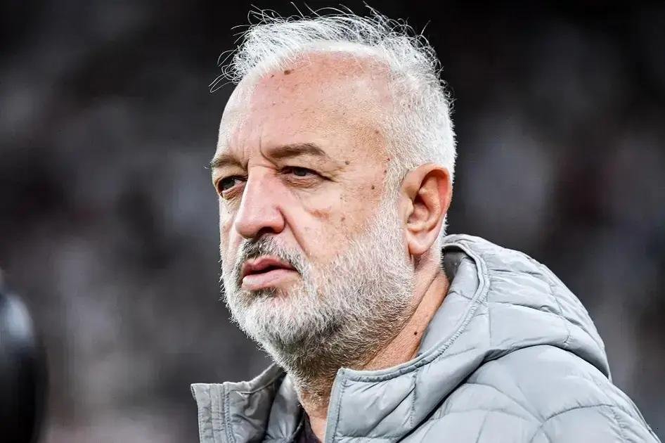 Crise no São Paulo: mudanças no futebol após goleada histórica