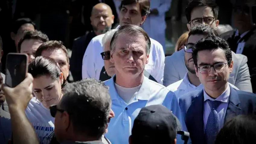 Decisão do STF sobre a prisão preventiva de Jair Bolsonaro gera polêmica