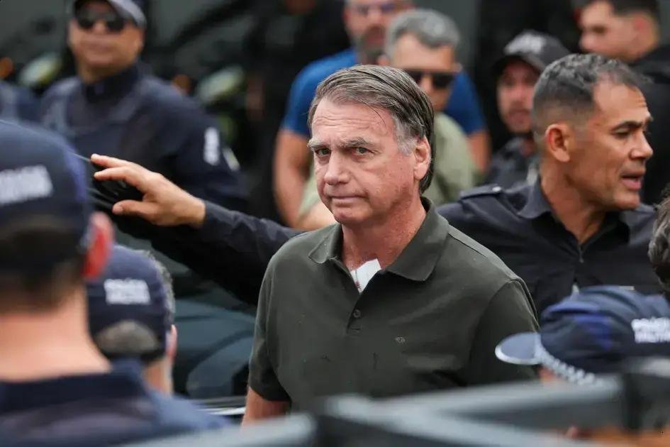 Defesa prevê data de prisão de Jair Bolsonaro; saiba detalhes sobre o caso