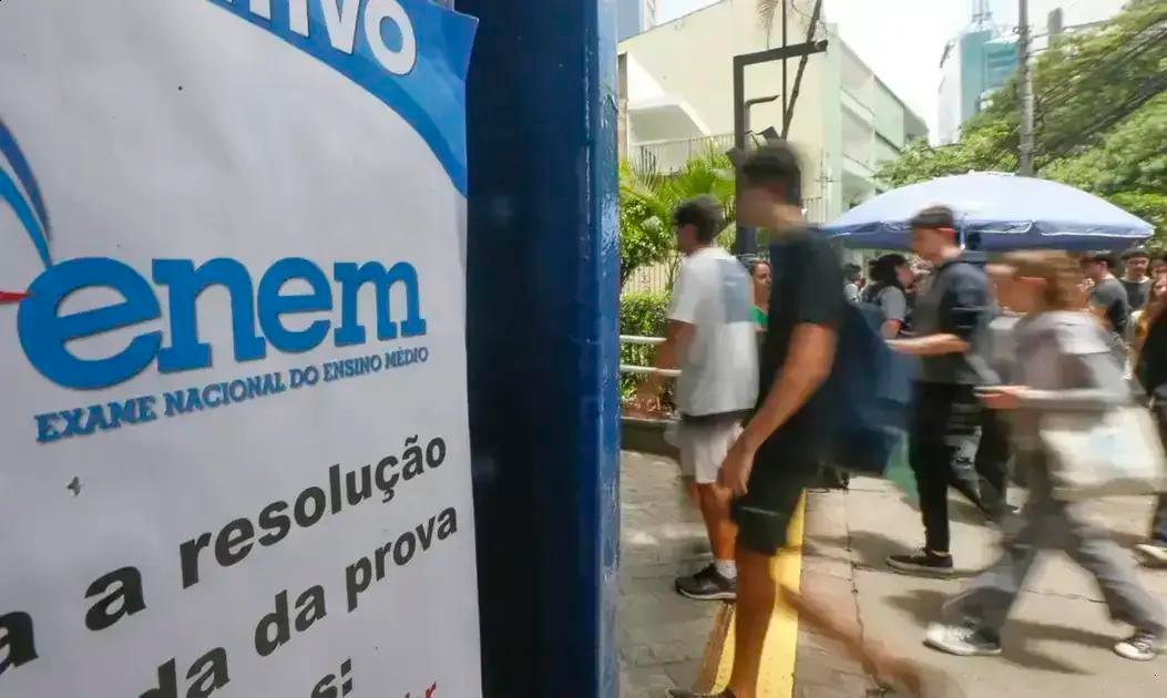 Enem 2025: Segunda etapa do Exame Nacional acontece hoje no Brasil