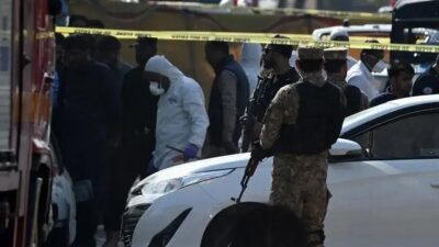 Explosão em Islamabad deixa 12 mortos e o TTP nega envolvimento