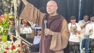 Frei Gilson reúne multidão em Alagoinhas durante evento religioso