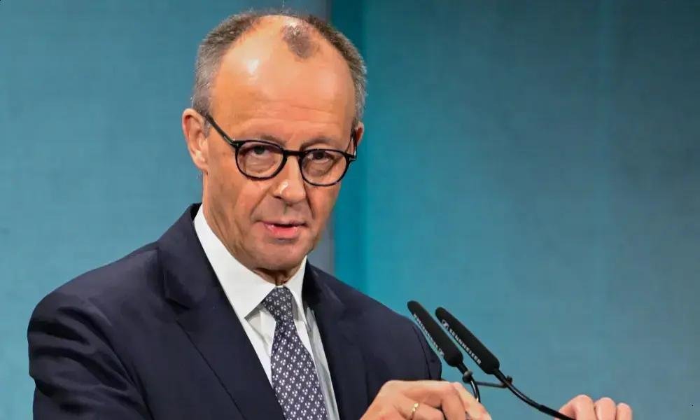 Friedrich Merz critica Belém após COP30 e comemora retorno à Alemanha