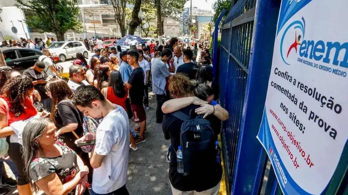 Hugo Motta comenta sobre a pontualidade nos dias de prova do Enem