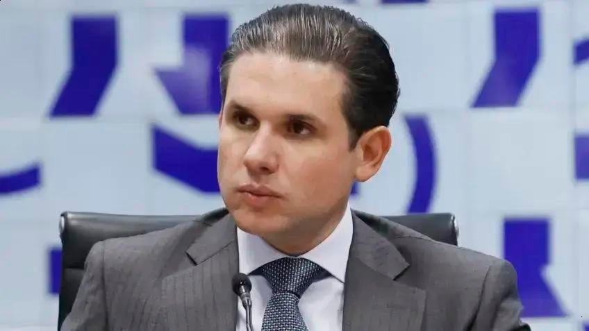 Hugo Motta defende PL Antifacção e rebate críticas ao projeto