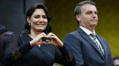 Michelle Bolsonaro se manifesta após prisão de Jair Bolsonaro