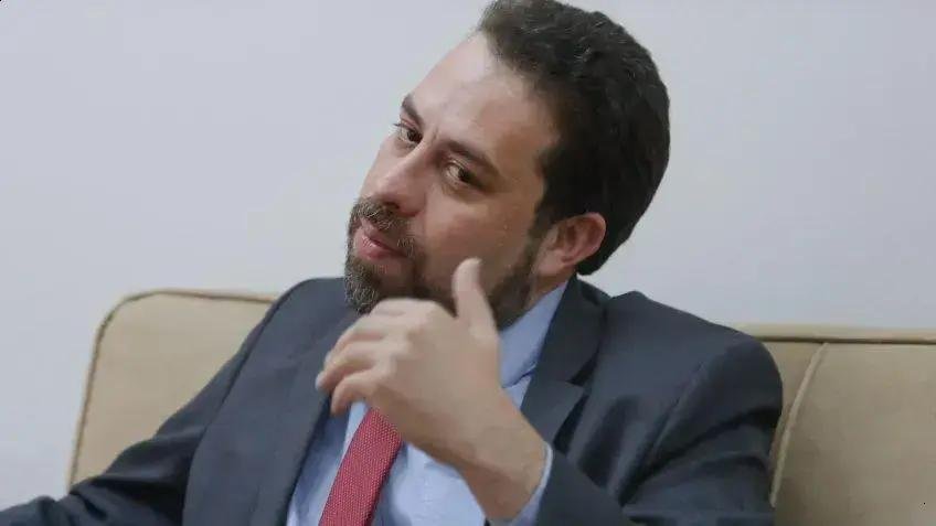 Ministro Guilherme Boulos critica PL Antifacção e fala sobre prisão de Bolsonaro
