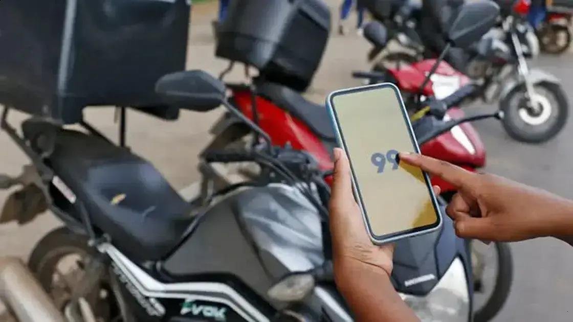 Motociclista de app estupra jovem de 18 anos em Salvador