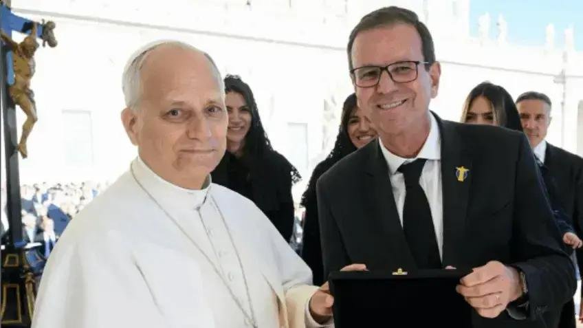 Prefeito Eduardo Paes se encontra com Papa Leão 14 no Vaticano