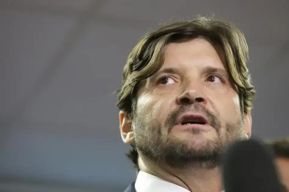 Projeto sobre venda de bebidas em estádios de SP é adiado para 2026