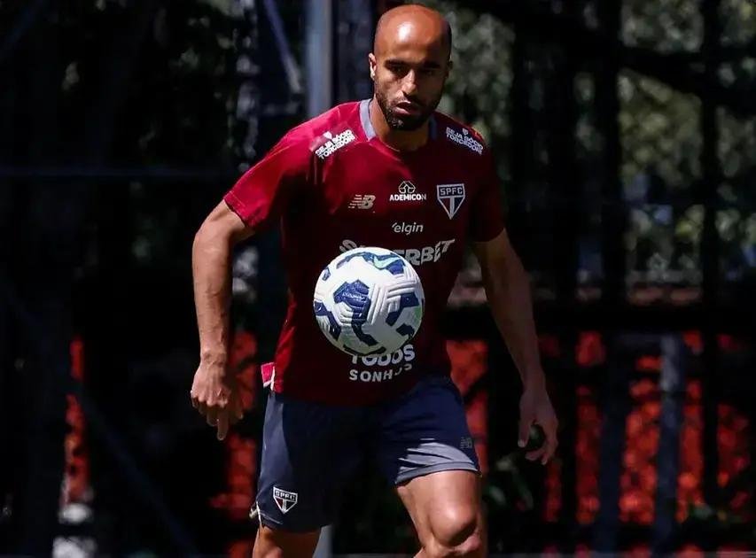 São Paulo enfrenta Corinthians em Majestoso sem Lucas Moura.