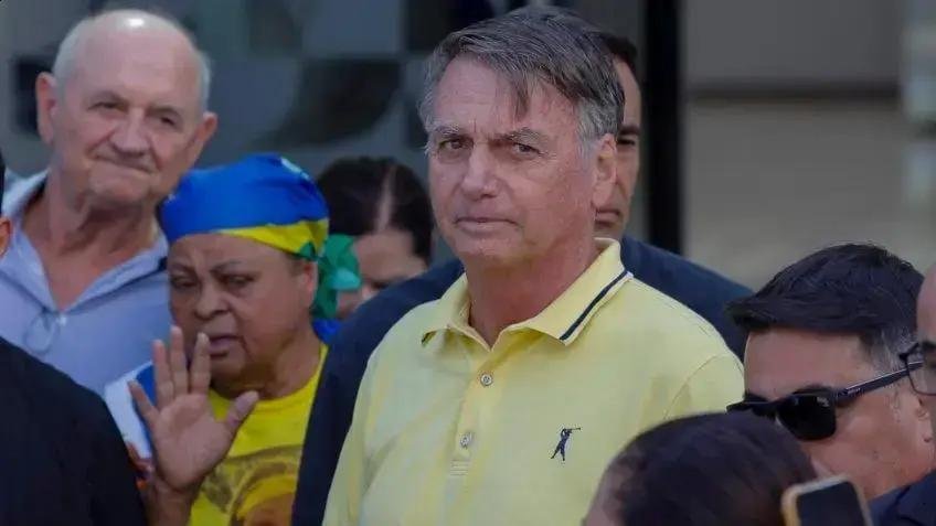 STF nega prisão domiciliar a Jair Bolsonaro após prisão preventiva
