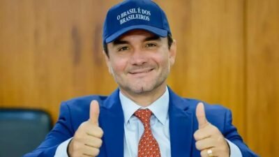 União Brasil expulsa Celso Sabino por desvio de conduta