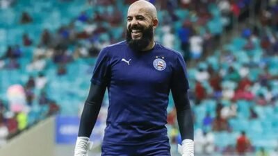 Danilo Fernandes se despede do futebol após 30 anos: "Tudo valeu a pena"