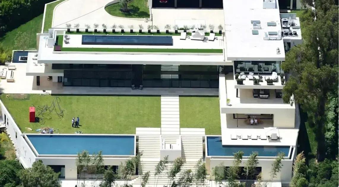 Jay-Z, o cantor mais rico do mundo, vive em mansão de US$ 100 milhões