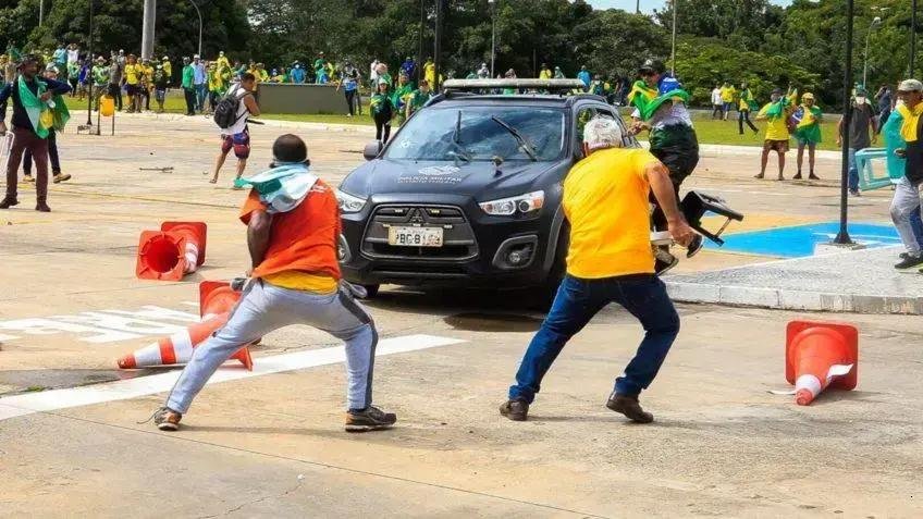 Justiça argentina confirma extradição de cinco condenados por atos de 8 de janeiro