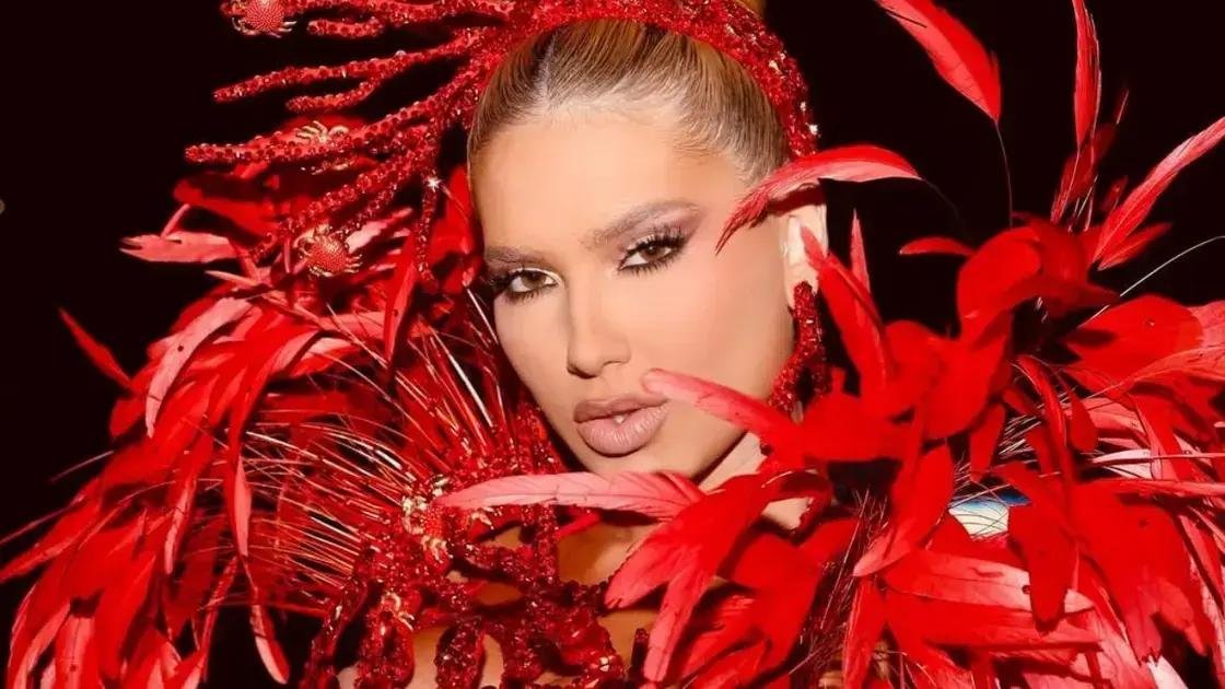 Virginia Fonseca ignora críticas após estreia como Rainha de Bateria